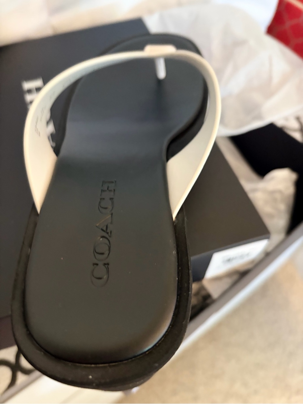 Coach sculpted C platform flip-flops - Picture 4 of 5